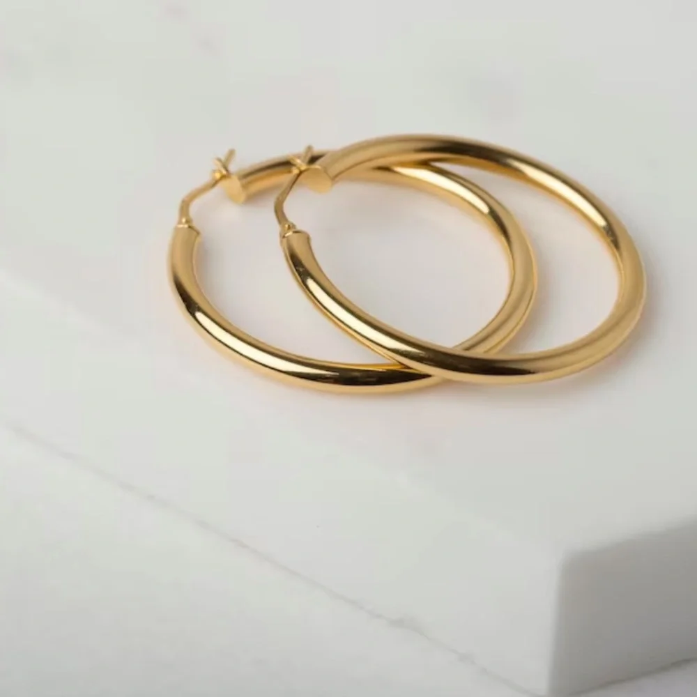 n e w | 18k gold filled hoops - Picture 1 of 5